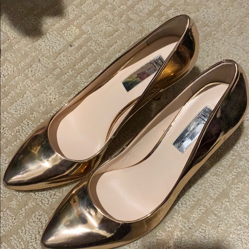 Heels - Picture 2 of 3